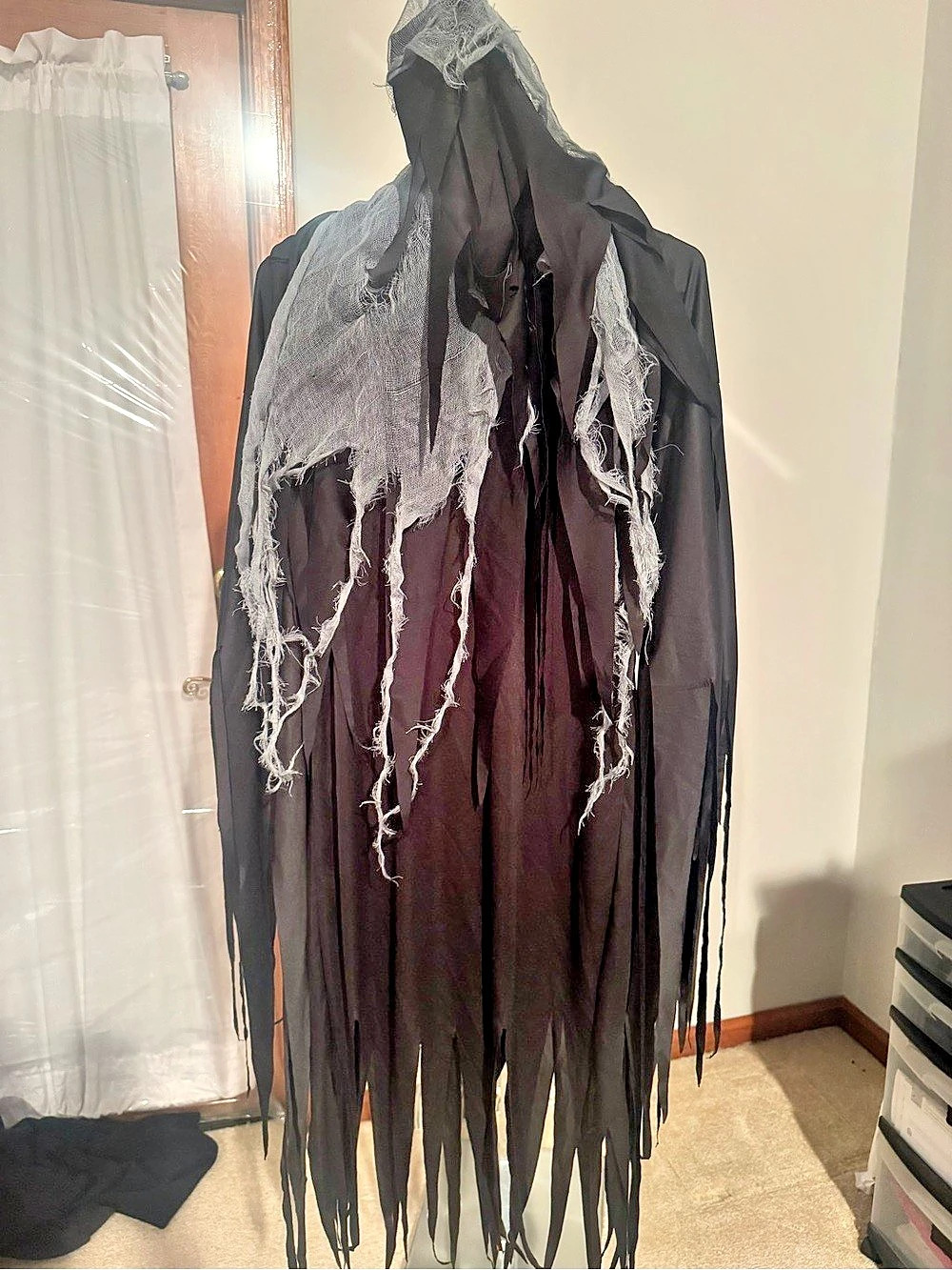 Spirit Halloween Glow in the Dark Grim Reaper Child Costume Size Medium